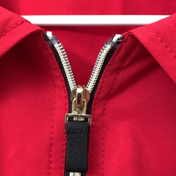 Women’s Zenergy By Chicos Red Full Zip Lightweight Coat Size 2 = 12/14 Large EUC - Picture 5 of 8